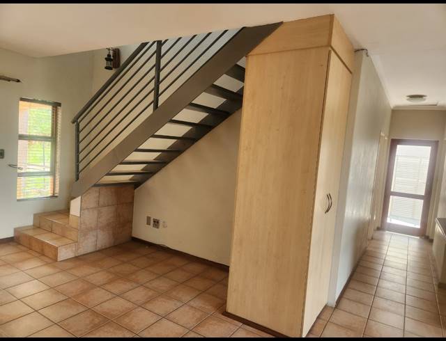 3 BEDROOM APARTMENT FOR SALE IN AZALEA PARK